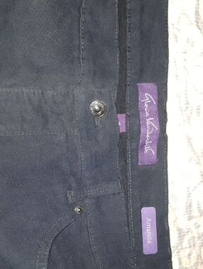 Gloria Vanderbilt Amanda Black Jeans